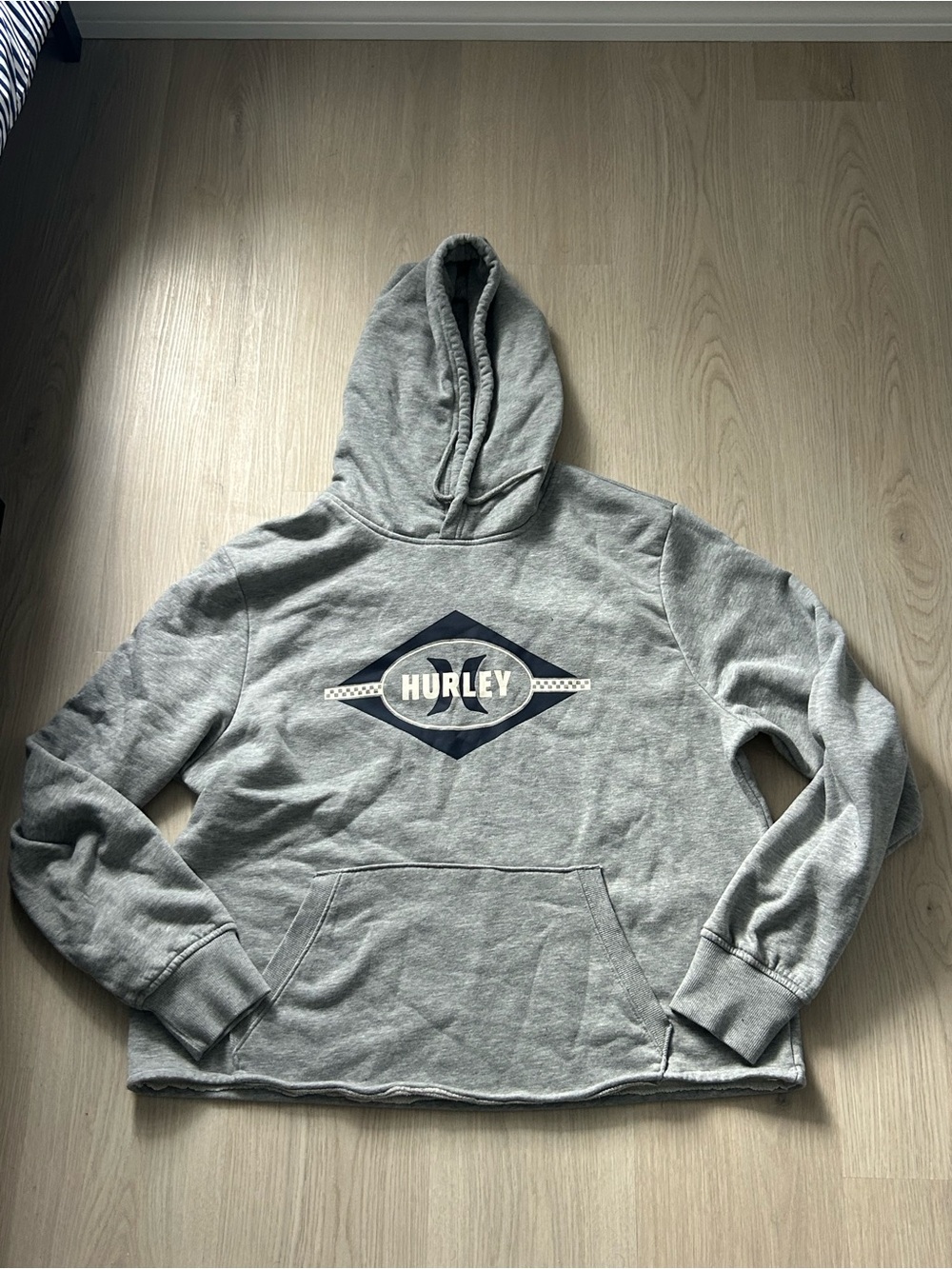 Hurley Gray Pullover Hoodie - Cropped Sweatshirt